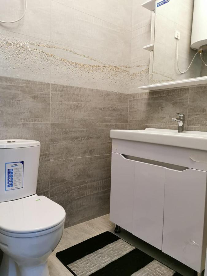 Aisha Apartment Bișkek Exterior foto